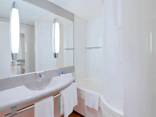 غرفة سوبيريور بسرير مزدوج مع أريكة، Novotel Nice Aeroport Cap 3000 9/10