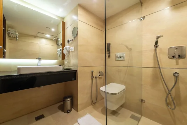 Executive, Twin Beds, The Residency Tower 4/5