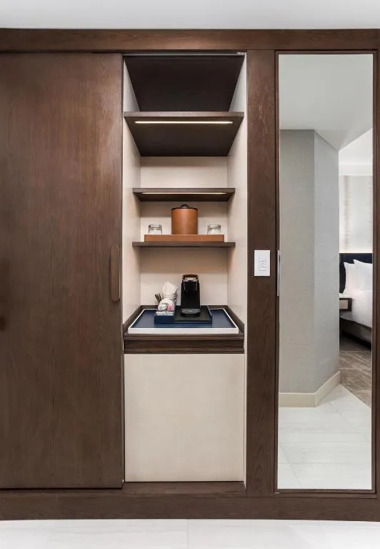 غرفة غراند بسرير كوين، Loews Vanderbilt Hotel 3/3