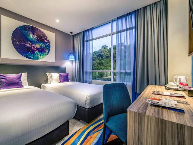 Superior, Twin Beds, with View, Mercure Kota Kinabalu City Centre 1/2