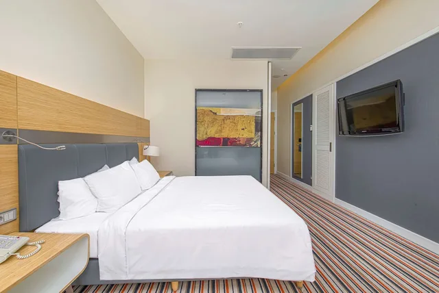 غرفة قياسية بسرير كوين، RADISSON BLU HOTEL, BATUMI 4/10