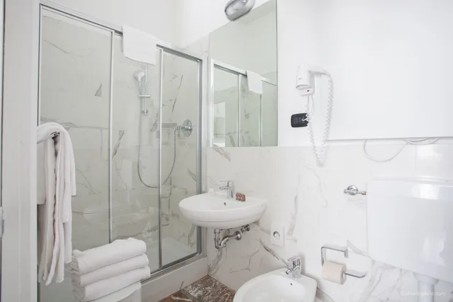 غرفة قياسية بسرير مزدوج، Hotel Liberty 1904 2/2
