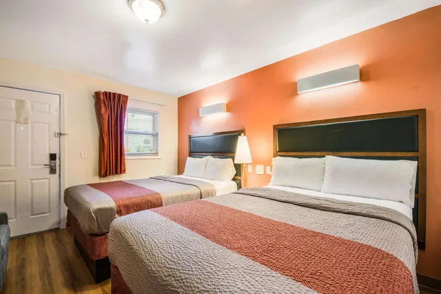 Standard, 2 Double Beds, Motel6 Tinton Falls, NJ - Neptune 3/5