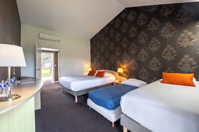 HOTEL LE RELAIS FLEURI، أوكسار 15/50