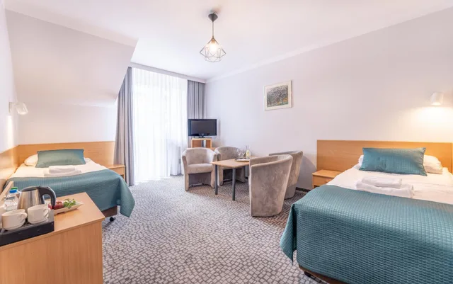 غرفة ثلاثية، Hotel Solina 1/1