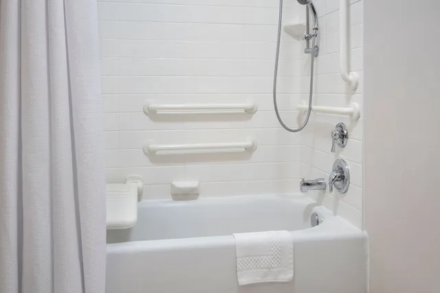 غرفة بسرير كينج، Fairfield Inn Suites Watertown Thousand Islands 5/5