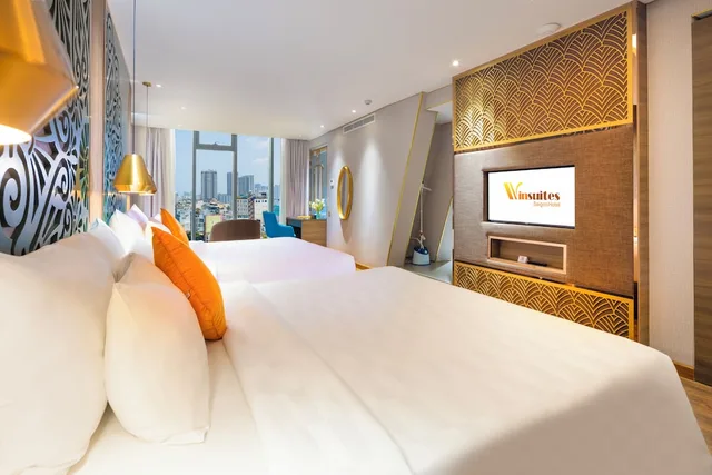 Noble, Suite, 2 King Beds, City View، Winsuites Saigon 5/10