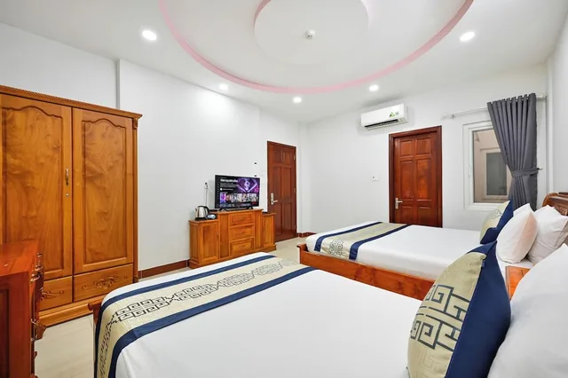 غرفة عائلية بسرير كينج بغرفة نوم واحدة، Sky Star Hotel 2/4
