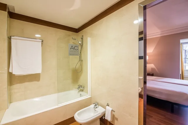 غرفة قياسية مفردة بسرير مزدوج، Exe Almeria Center 3/4