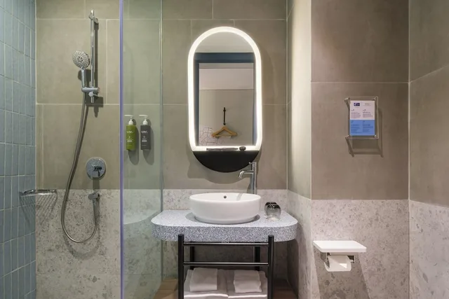 Standard, Single Bed, Holiday Inn Express Bandung Braga 3/3