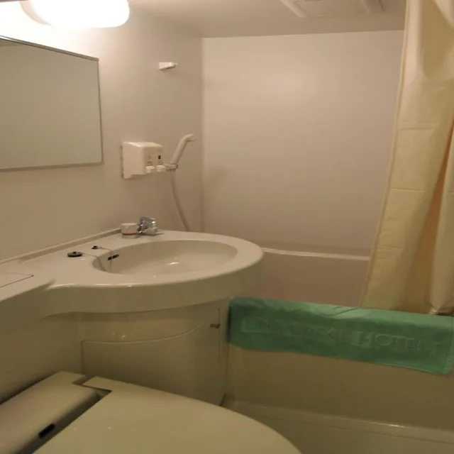 غرفة بسريرين منفصلين، Himeji Ekimae Universal Hotel Minamiguchi 5/5