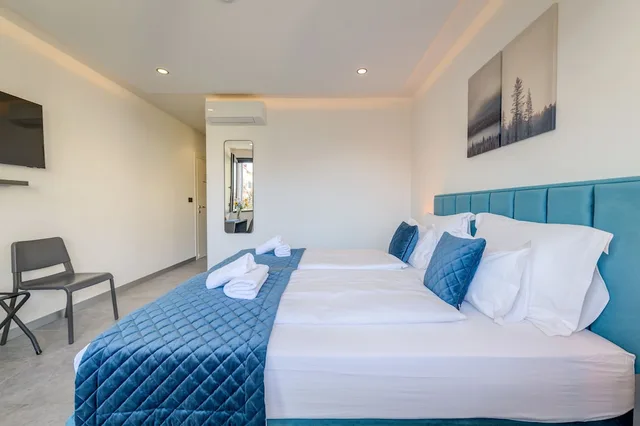 غرفة ديلوكس بسرير كينج بشرفة، Lichia Amia Luxe Rooms 2/10
