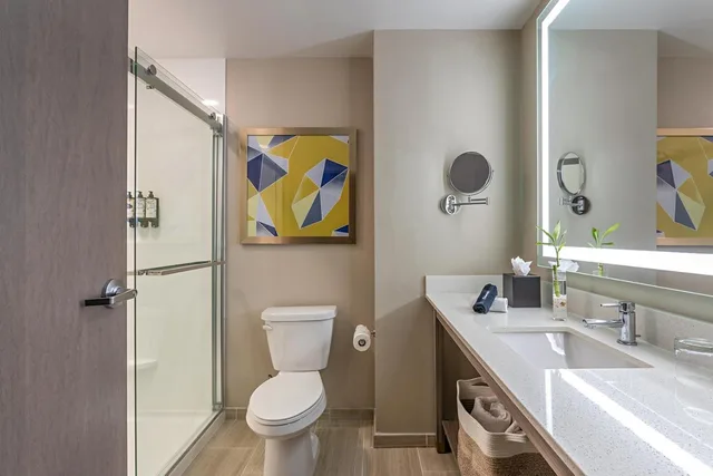 جناح بسرير كينج مع أريكة، Pestana Orlando Suites Lake Buena Vista 7/9