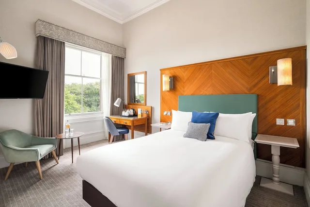 غرفة قياسية بسرير مزدوج، voco Edinburgh Royal Terrace 4/8