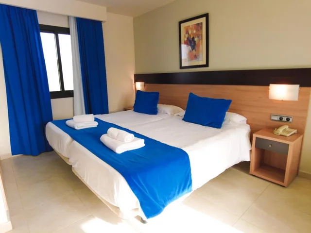 غرفة قياسية بسرير مزدوج، Hotel Pocillos Playa 1/10