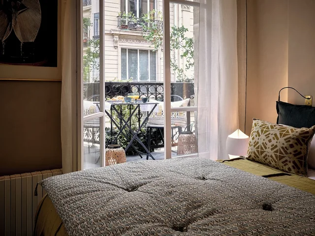 غرفة ديلوكس بسريرين منفصلين بشرفة، HOTEL BEAUSEJOUR RANELAGH 3/5