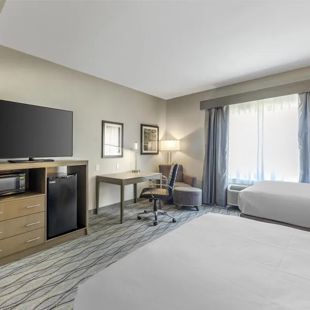 جناح بسرير كوين لذوي الإعاقة، BEST WESTERN PLUS PAULS VALLEY 3/6