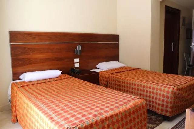 غرفة قياسية بسريرين مزدوجين بإطلالة على النهر، Pharaohs Hotel 1/1