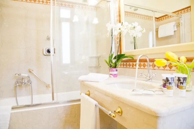 غرفة سوبيريور بسريرين منفصلين، Hotel Milano Regency 5/8