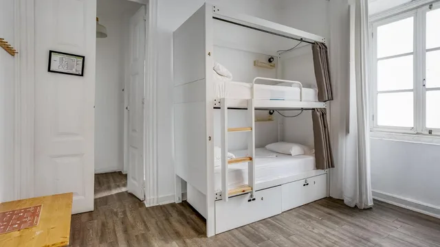 Mixed Dorm, 6 Beds, Hostel Casa d'Alagoa 2/3
