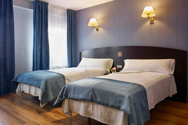 غرفة قياسية بسريرين منفصلين، Hotel 40 Nudos 1/2