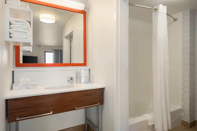 جناح استوديو بسريرين كوين، Hampton Inn Suites San Marcos 3/3