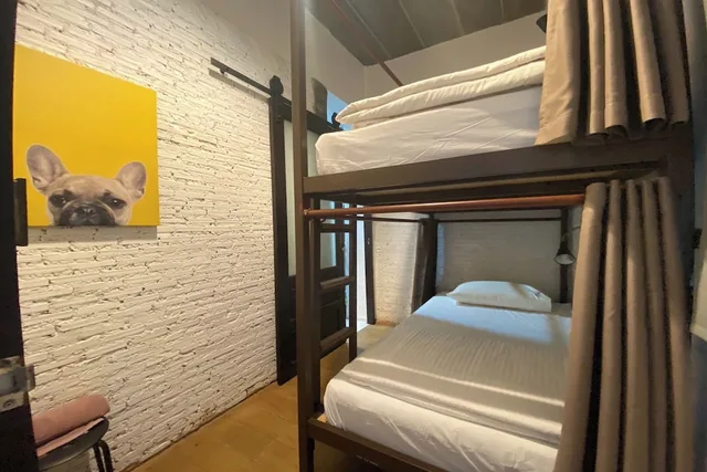 Room, 4 Beds, Bunk Bed, Yindee Travellers Lodge 2/5