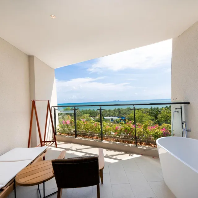 غرفة بسريرين منفصلين بإطلالة على البحر، Sanya Conifer Resort 4/6