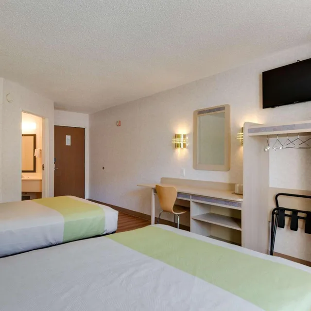 غرفة رباعية، Motel6 Statesville, NC 5/10