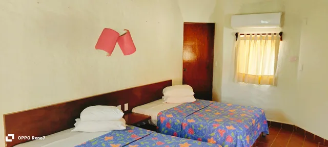 غرفة قياسية رباعية بإطلالة على الحديقة، Villas Miramar Hotel 1/9