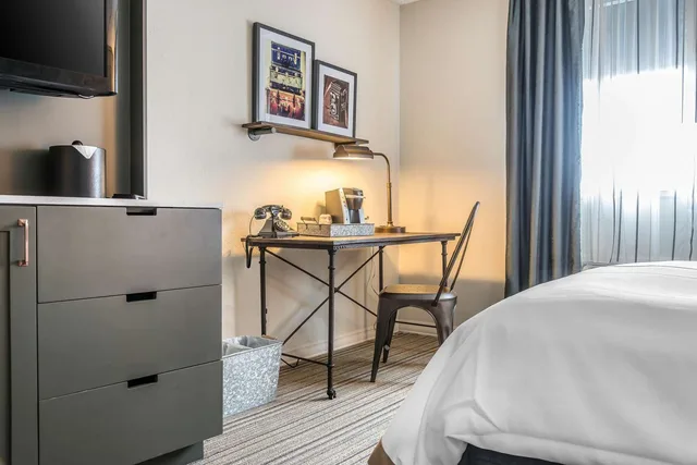 غرفة بسريرين مزدوجين لذوي الإعاقة، ENVISION HOTEL ST. PAUL SOUTH, AN ASCEND HOTEL COLLECTION 4/4