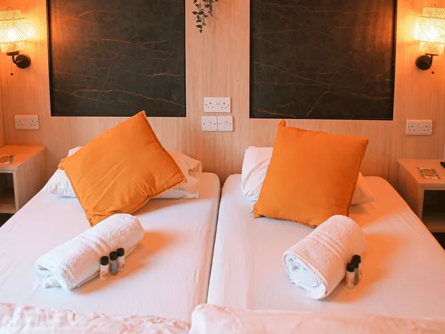 غرفة قياسية بسريرين منفصلين وسرير بطابقين، Gardiner House Hostel 5/10