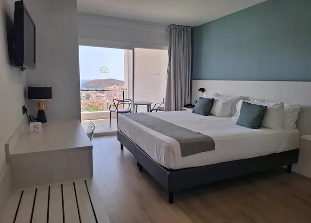 Super, Deluxe, King Bed, Sea View, Ramada Resort by Wyndham Puerto de Mazarron 1/7