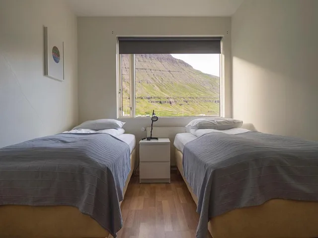 غرفة عائلية بسرير بطابقين وسرير كوين، Seydisfjordur Guesthouse 1/1