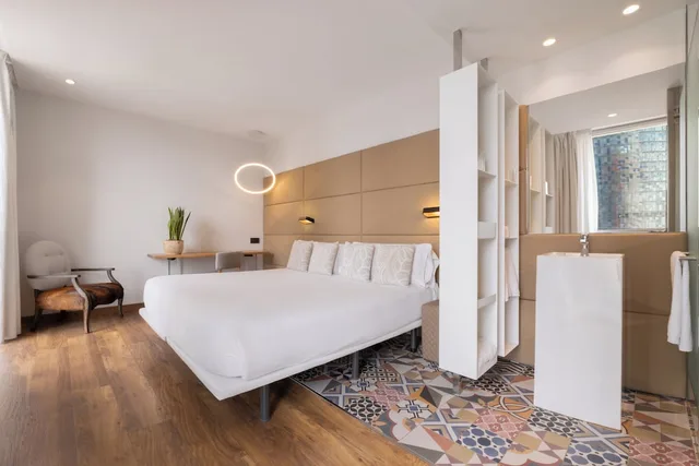 غرفة بسرير مزدوج، Hotel SB Glow 1/6