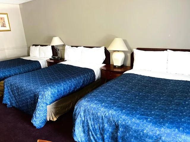 غرفة عائلية، Fairway Inn by the Falls 1/1