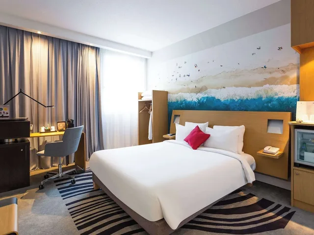 Family, Double and Twin Beds, Novotel Bordeaux Centre 4/10