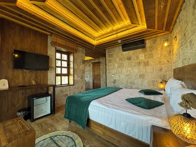 جناح بريميوم بسرير كينج بحوض جاكوزي، Flavia Cappadocia Hotel 6/10