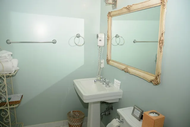 Room, Queen Bed, Terrace, Arroyo Vista Inn 4/4