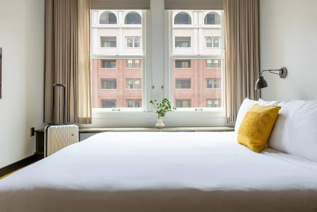 Renovated, King Bed، STILE Downtown Los Angeles by Kasa 3/6