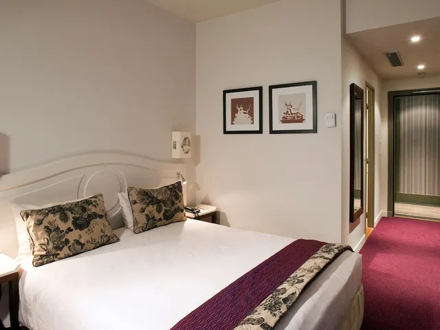 غرفة قياسية بسرير مزدوج، Mercure Rambouillet Relays du Chateau 1/10