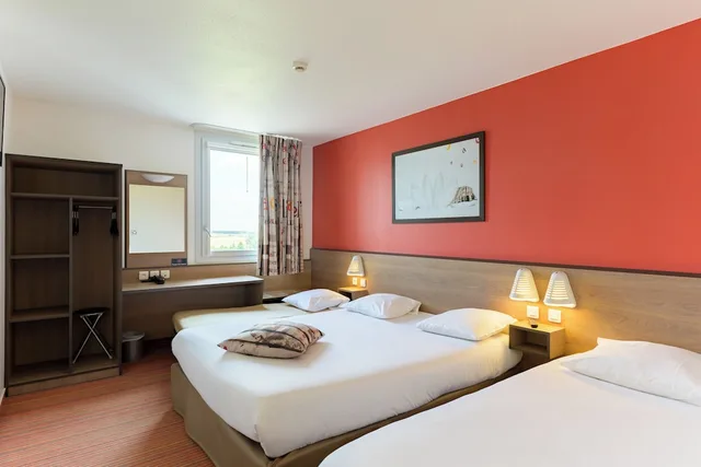 غرفة عائلية بسرير كوين وسرير فردي مع سرير سحّاب إضافي، ACE HOTEL PARIS ROISSY 3/6