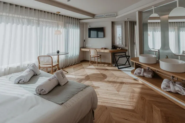 جناح جونيور بشرفة، Hotel Boutique Petit Luxe 9/9