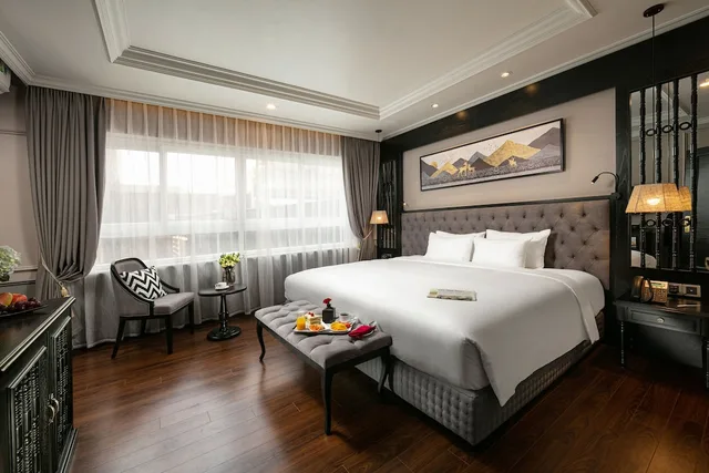 جناح جونيور بسرير كينج بإطلالة على المدينة، Hanoi Imperial Hotel 2/7