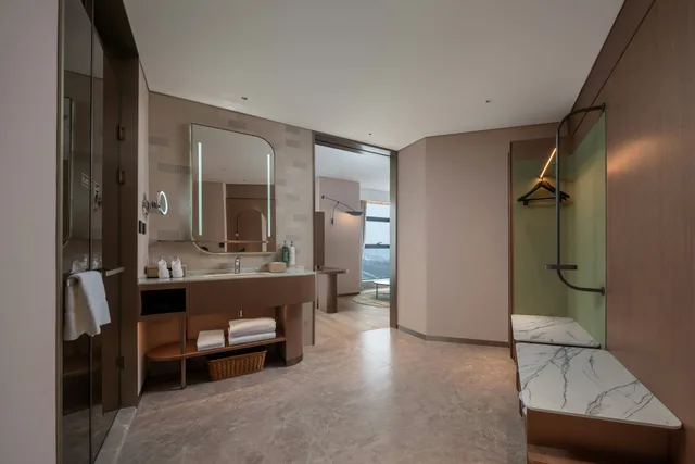 غرفة ديلوكس بسرير كينج مع أريكة، Hilton Garden Inn Jingzhou Shashi 4/4