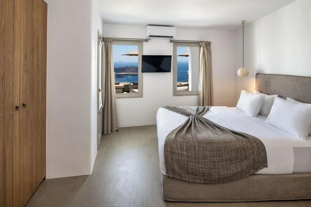 Standard, Double Bed, Volcano View, Pool Floor، Ira Hotel Spa 4/10