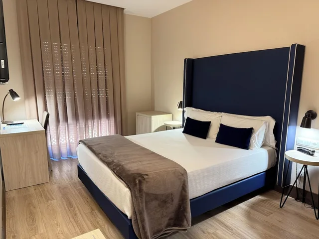 Room, Double Bed, Maria Cristina Hotel 1/5