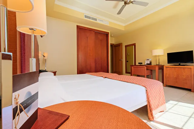غرفة قياسية مفردة بسرير مزدوج، Envia Almeria Apartments Spa Golf 1/2