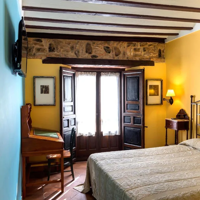 Rustic, Double Bed، La Casa Del Rector Hotel 3/10