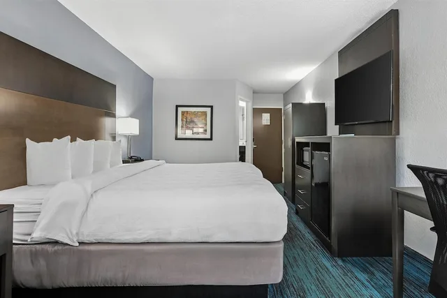 غرفة قياسية بسرير كينج، Best Western Southwest Little Rock 1/7
